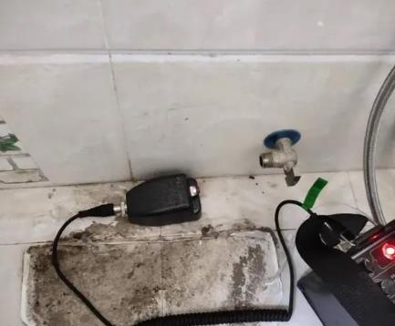 平遥屋顶漏水维修公司分享下卫生间漏水的危害及解决方法